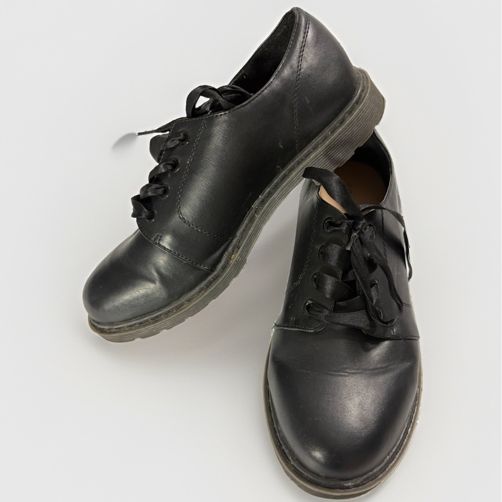 Torrid Black Ribbon Lace Up Oxfords Shoes 8.5W Round Toe Low Heel Comfort